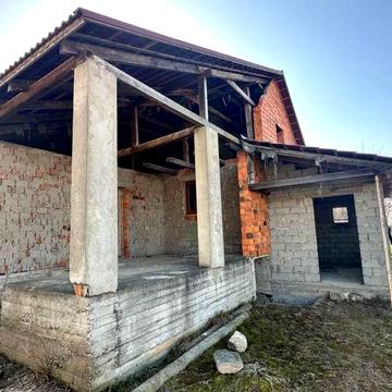 Продається новобудова у м. Хуст
