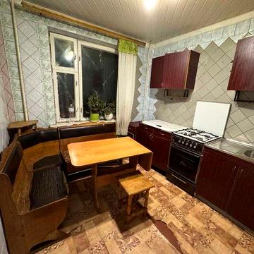 Продаж 2-кімнатної квартири на Молодіжному