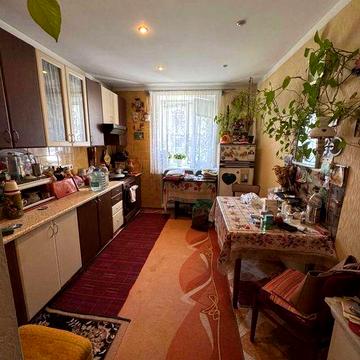 СРОЧНО!3-комн.квартира ул. Бочарова газ! дом кирпич! 80 м2 3 этаж
