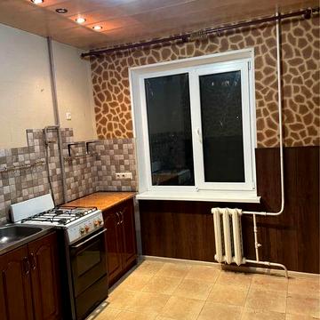 Сдам в аренду двухкомнатную квартиру на солнечном
