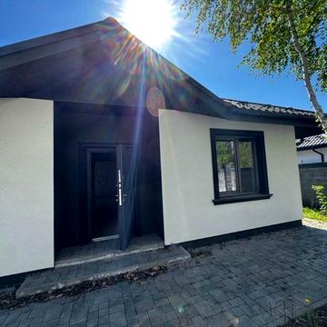 Будинок у котеджному містечку 98 м², ділянка 4,2 сотих, заїзд зручний
