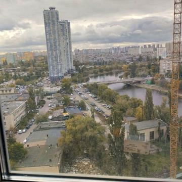 Продам 1-кімн квартиру на вул. Євгена Сверстюка 54, метро Лівобережна ЖК Rusaniv Residence