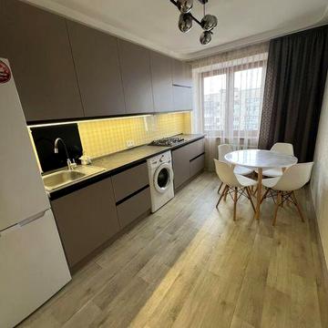 Сдам 3-к квартиру в Аркадии , 7 Фонтана от хозяина