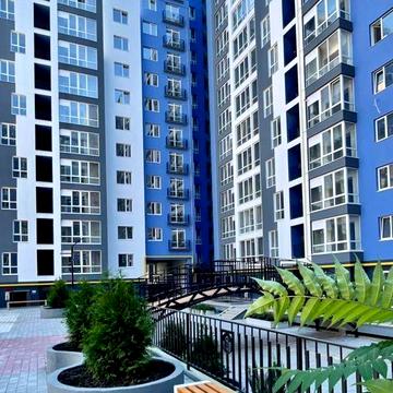 ТЕРМІНОВО! Велика 1-кім. квартира на середньому поверсі в жк Княгинин, центр міста
