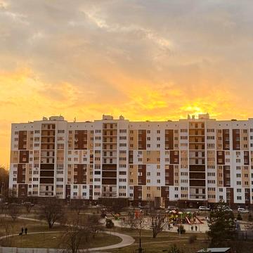 Продаж 2 кімнатної кв ЖК Сади Вишневі | з кладовкою + | ТОП | вид світанки | власний парк під вікнами | вул. Святошинська ЖК Сади Вишневі