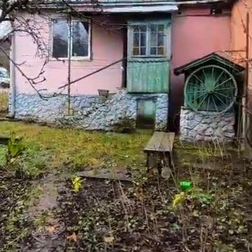 Продається квартира в особняку + 2 сот землі не приватизовані