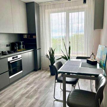 Продаж двокімнатної  квартири з ремонтом та усіма меблями площею 57,6 м² (3 поверх з 4) у Винниках, ЖК Бузковий ЖК Бузковий