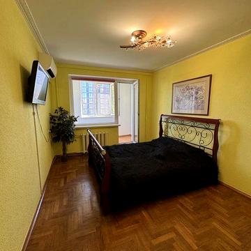 Продам 2 к квартиру на Победе 5