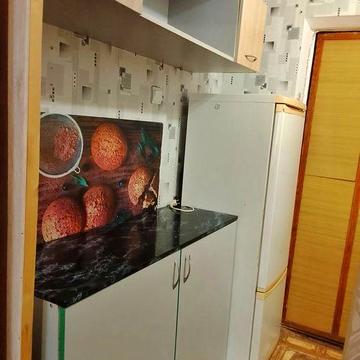 Сдам 1 к .кварт  на  Коммунаре
