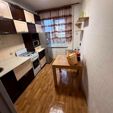 Продається 2-кімнатна квартира, Погулянка, Шафарика