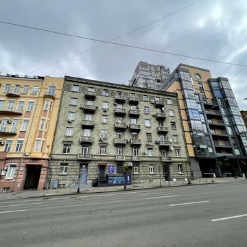 2к Саксаганського 70б продаж без комісійних . Ліфт, газова колонка, укриття ст.М Університет-пішки