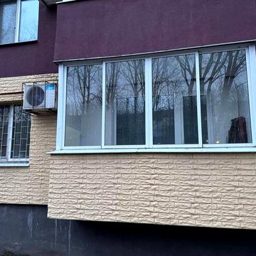 2-кімнатна чешка на Даманськом