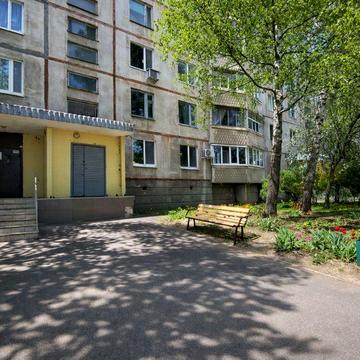 Продам свю -  1 к. Квартиру на пр. Премоги ( Олексіївка )