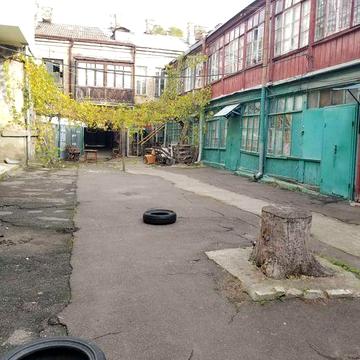 Продам в центре 2-х комн. квартиру