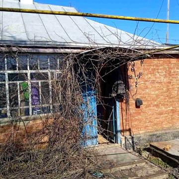 Дім з огородом в с. Первозванівка Чутовського рн
