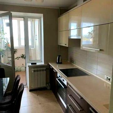 Сдам 2к квартиру в кирпичном доме ж/м Тополь 1 пер Джинчарадзе Запорожское шоссе