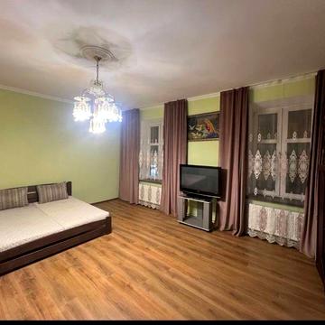 Здається 2-ох квартира біла Політехніки