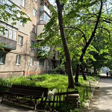 Продаётся 1 ком. квартира  Заводской р-н