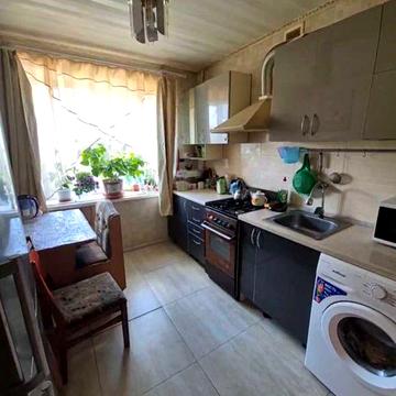 Срочно! Продам 3 комн. кв. пгт Рогань, Центр м. Индустриальная 10 мин