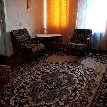 Оренда 2-х кімн квартири на 3-му поверсі 5-ти поверхового панельного будинку в районі ХБК по вул Шовкуненко із 3-ма спальними місцями. Сонячна сторона