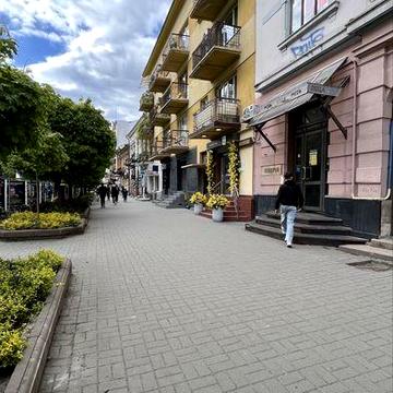 Стометрівка. 2кімнати. ЦІНА ДОГОВІРНА
