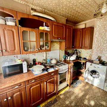 Продам 3 кім.біля варусу
