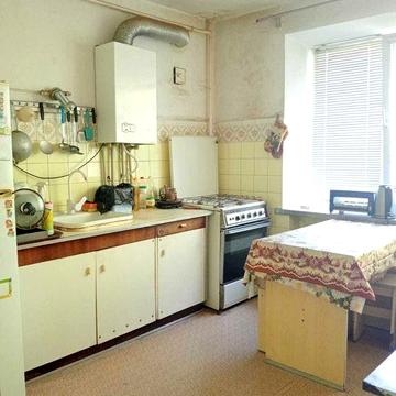 Продам великогабаритну квартиру в центрі! Власник!