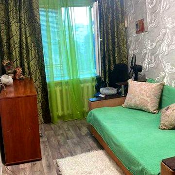 Сдам 2 комн квартиру Краснный Камень дом 18