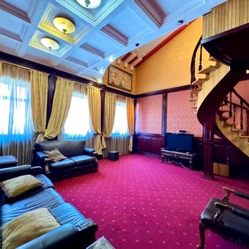 Оренда 4 кімнатноі квартири 170 м2  вул. Кутова ( бічна Личаківської)