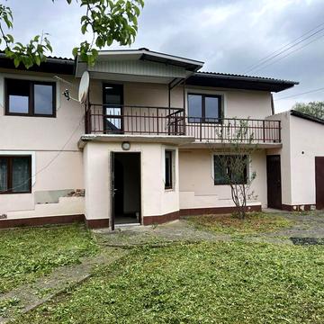 Продам будинок м. Самбір вул. Довбуша (бічна І. Франка)