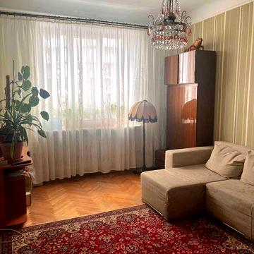 Продаж 3к квартири на Печерську, Сталінка, Іоанна Павла ІІ (Лумумби), Палац Україна