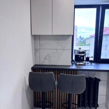 Обміняю квартиру в центрі міста  на будинок