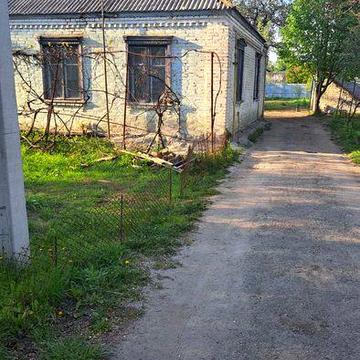 Продаж окремого будинку
