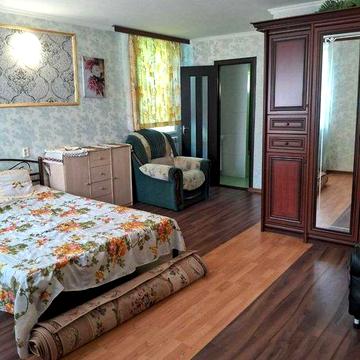 Оренда частини будинку (другий поверх) село Святопетрівське, все окремо