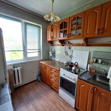 Продається 2 кімнатна квартира на Ремзаводі.