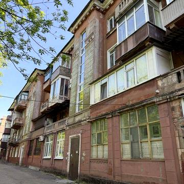 Продам Трехкомнатную квартиру ул.Вадима Гурова -Соцгород Металургический район.