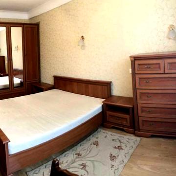 Мечникова вул. (Кловський), 8