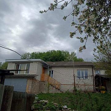 Будинок Новгород-Сіверський тел 0680706618