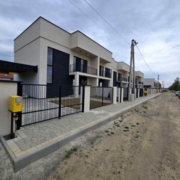 ПРОДАЖ КОТЕДЖІВ 116,1 м² / 2.7 сотки / газове опалення / гарна локація