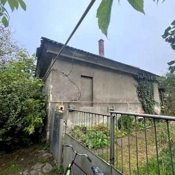 Продам пів будинку смт Буштино