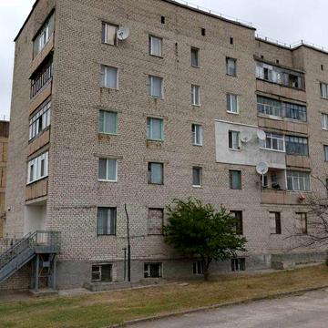 Продається простора 3-кімнатна квартира 62 м² у цегляному будинку