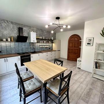 Продаж будинку 3 кімнати  район Радванки