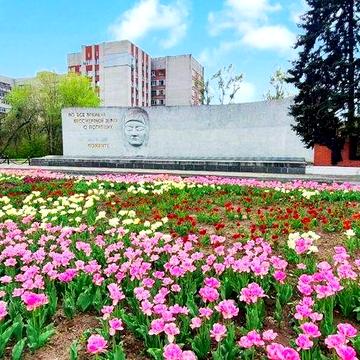 ПРОДАМ 1-но кімнатну квартиру в м. Самар, р-н "Вічного вогню".

Кварти