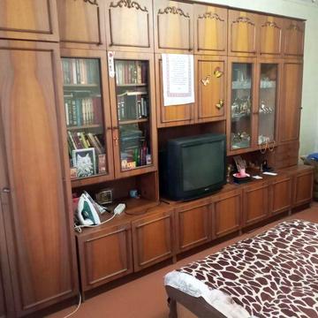 Продам двухкомнатную квартиру на Тавріческом.