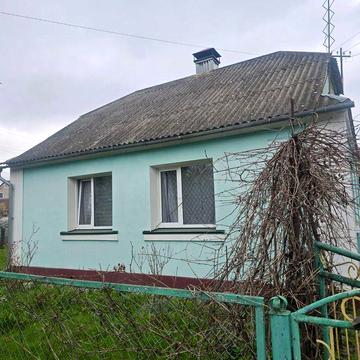 Будинок в Ковелі з ділянкою