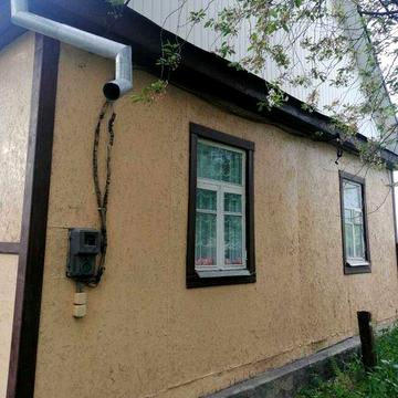 Продам будинок з присадибною ділянкою 25 соток с. Кочерів по трасі Київ-Житомир.