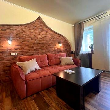 Квартира з ремонтом в цікавій локації