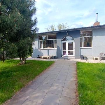 Внимание,акционная цена действует до 25.05.2026!Продам дом с превосходной планировкой,баней и по цене 3к кв в новострое!Днепр,Слобожанский пр-т!