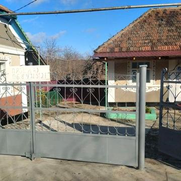 Продається будинок в селі Бернове Чернівецької обл. 72кв.м.