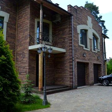 Здається в довгострокову оренду просторий будинок у клубному містечку в Конча-Заспі